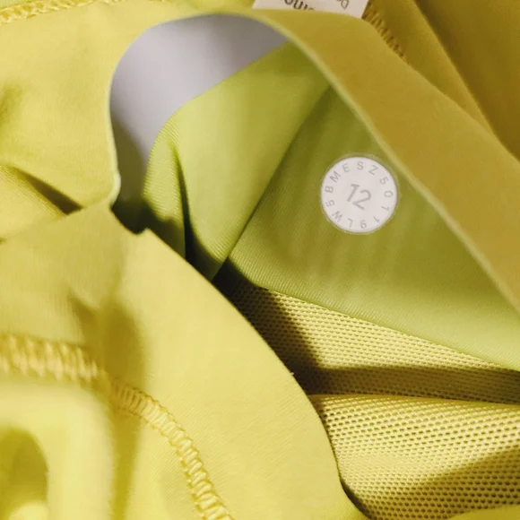 Lululemon Yellow In Movement Tight 25" *Everlux - Picture 8 of 8